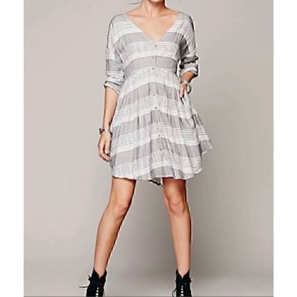 Free People Dress Black White Stripe Mini Tunic Size XS Button Front Rayon - Picture 13 of 13